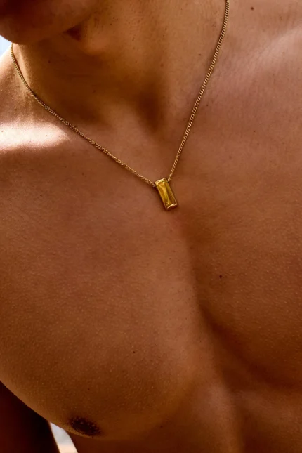 GOLD BAR NECKLACE